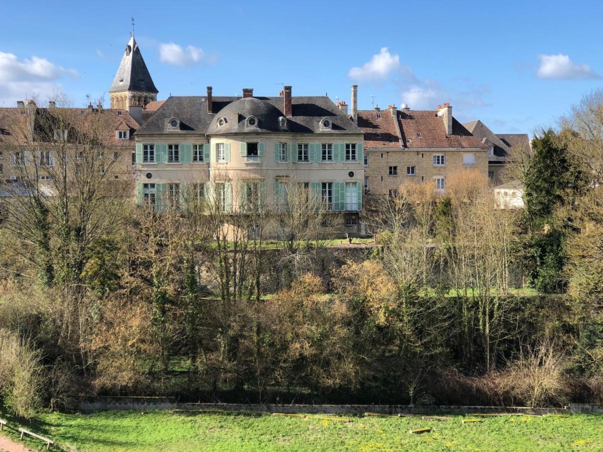 مبيت وإفطار فاليز Castel Saint-Leonard المظهر الخارجي الصورة