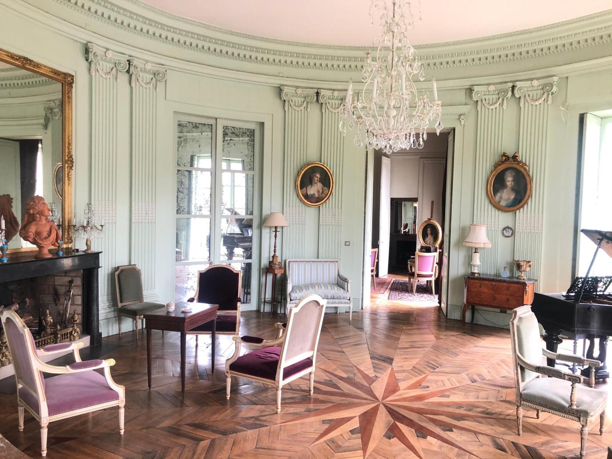مبيت وإفطار فاليز Castel Saint-Leonard المظهر الخارجي الصورة