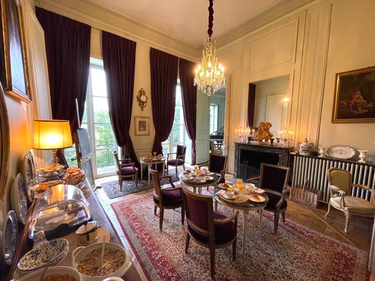 مبيت وإفطار فاليز Castel Saint-Leonard المظهر الخارجي الصورة