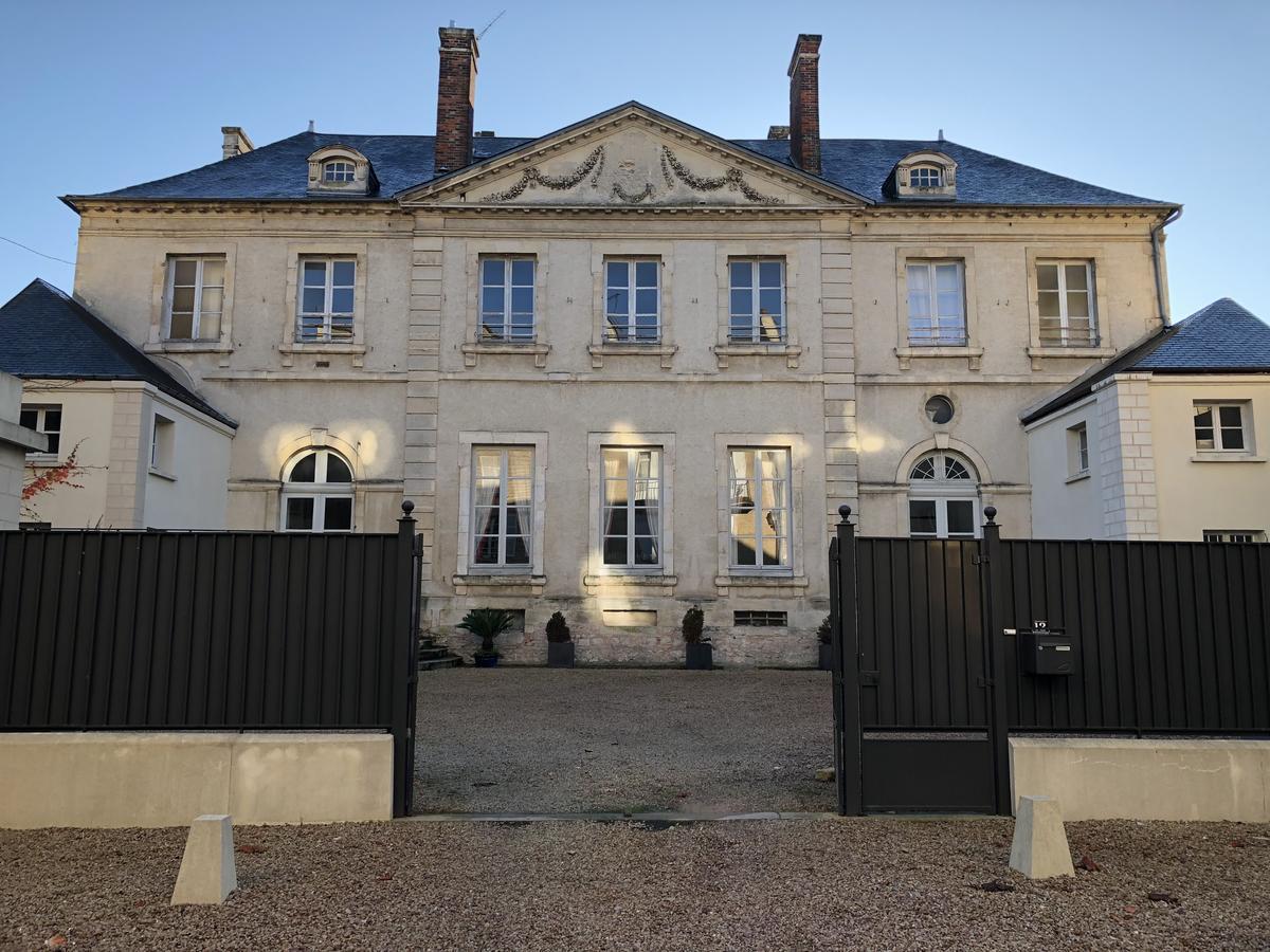 مبيت وإفطار فاليز Castel Saint-Leonard المظهر الخارجي الصورة
